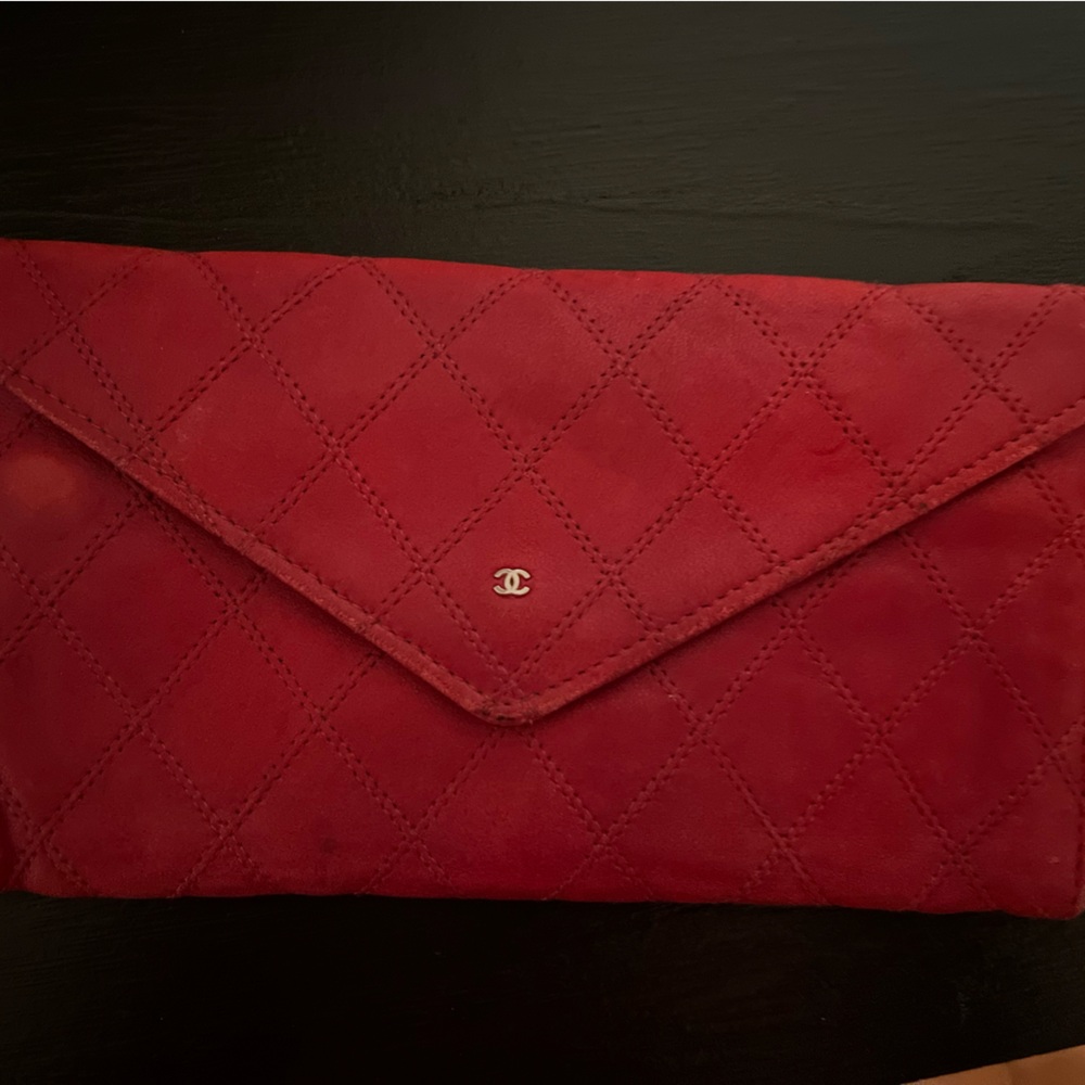 Chanel pouch